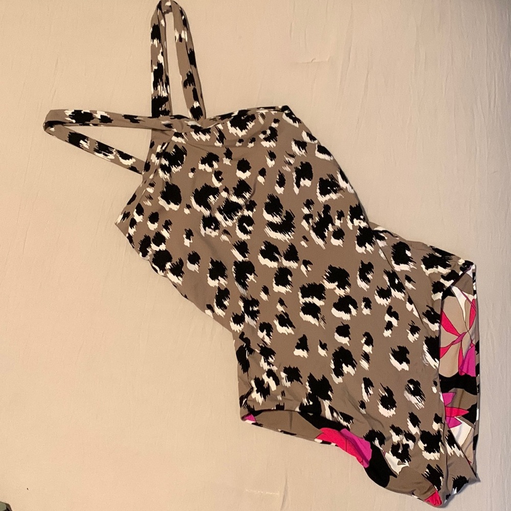 NWT Trina Turk reversible swimsuit